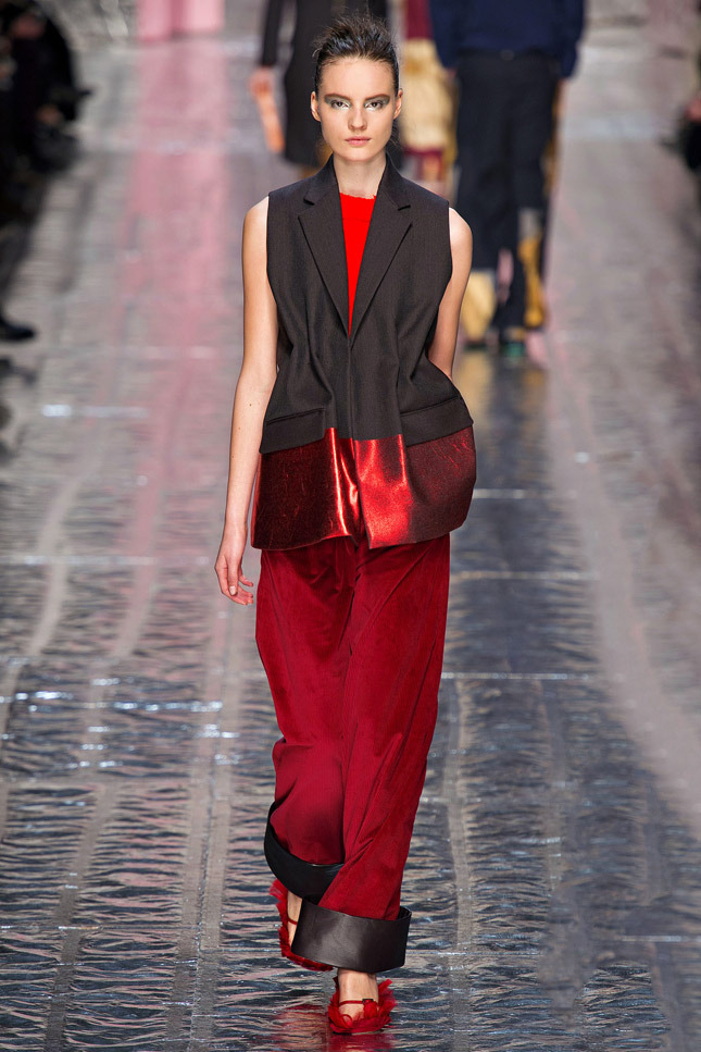 fashionable vest 2024